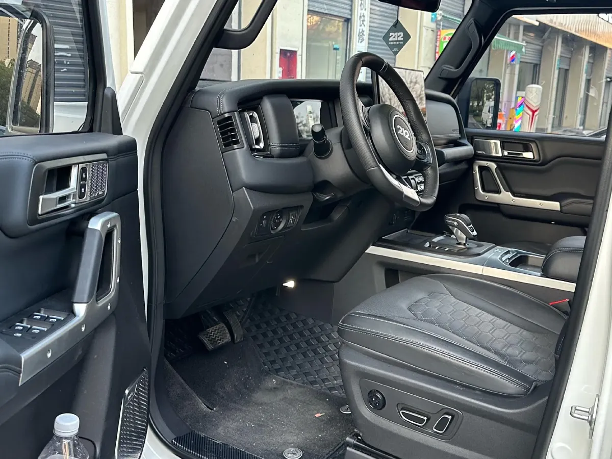 2024 212 212 T01 2.0T 252HP L4 8AT,autocango,china used car exporter,china ev exporter,chinese used car exporter,chinese used ev exporter