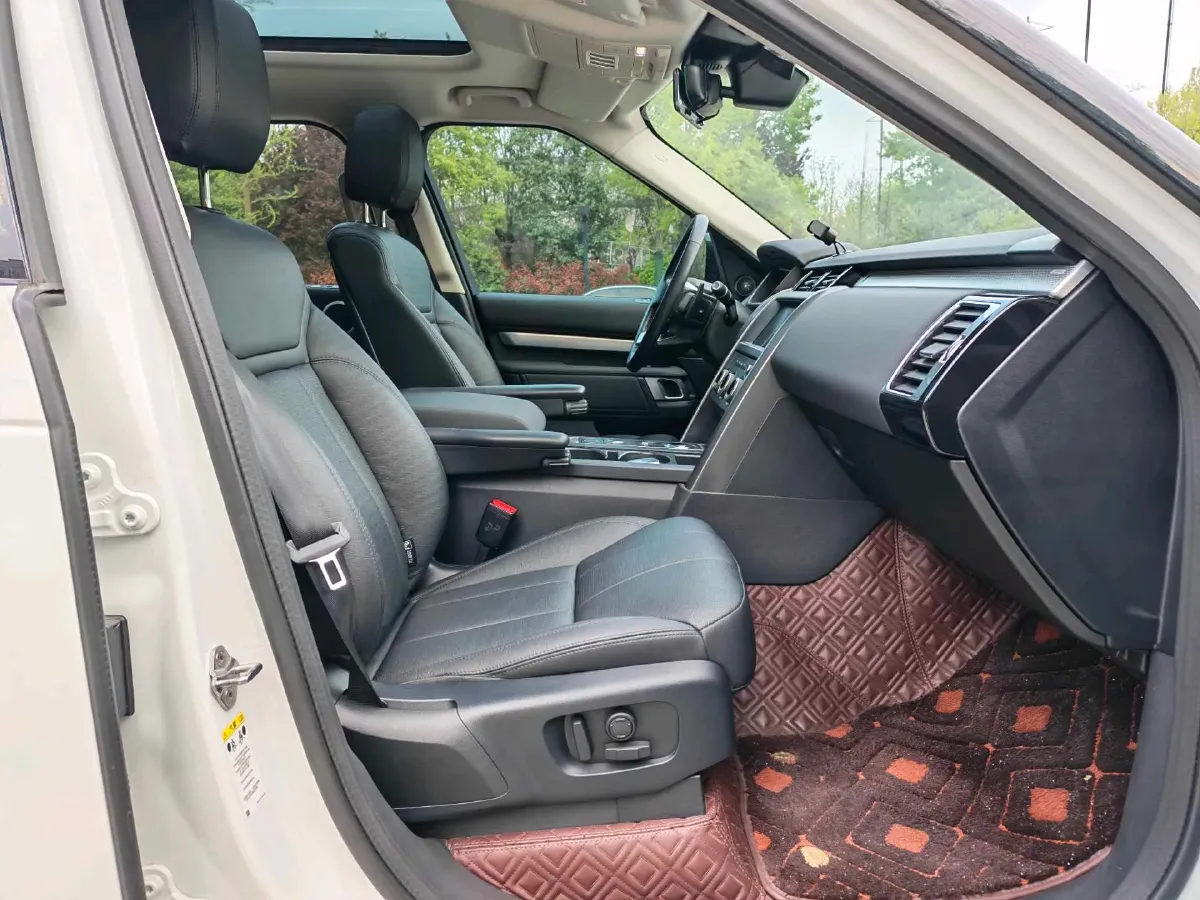 2020 Land Rover Discovery 2.0T 300HP L4 8AT,autocango,china used car exporter,china ev exporter,chinese used car exporter,chinese used ev exporter