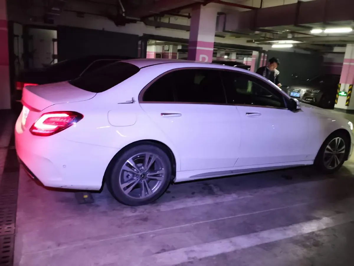 2020 Mercedes-Benz C Class 1.5T 156HP L4 9AT,autocango,china used car exporter,china ev exporter,chinese used car exporter,chinese used ev exporter