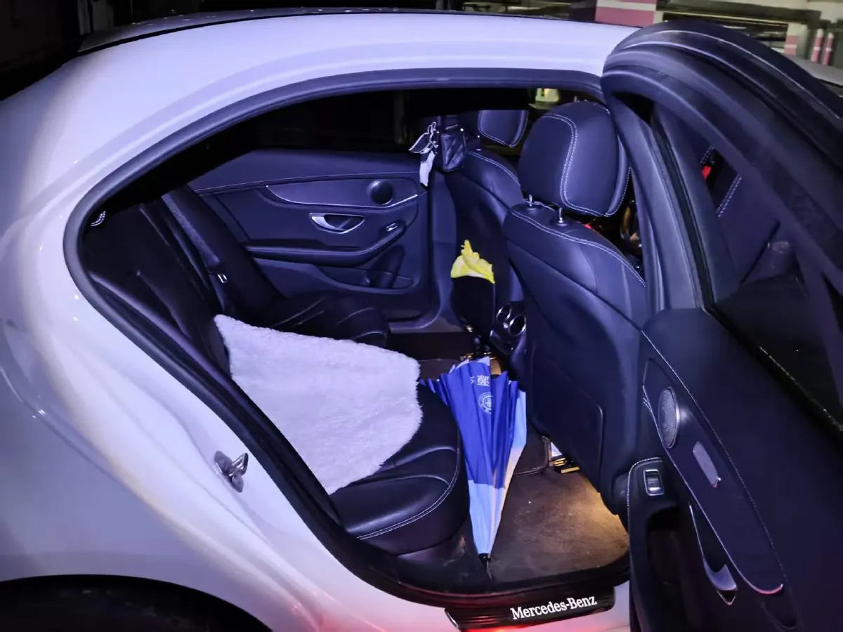 2020 Mercedes-Benz C Class 1.5T 156HP L4 9AT,autocango,china used car exporter,china ev exporter,chinese used car exporter,chinese used ev exporter