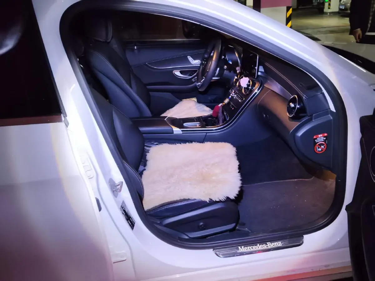 2020 Mercedes-Benz C Class 1.5T 156HP L4 9AT,autocango,china used car exporter,china ev exporter,chinese used car exporter,chinese used ev exporter