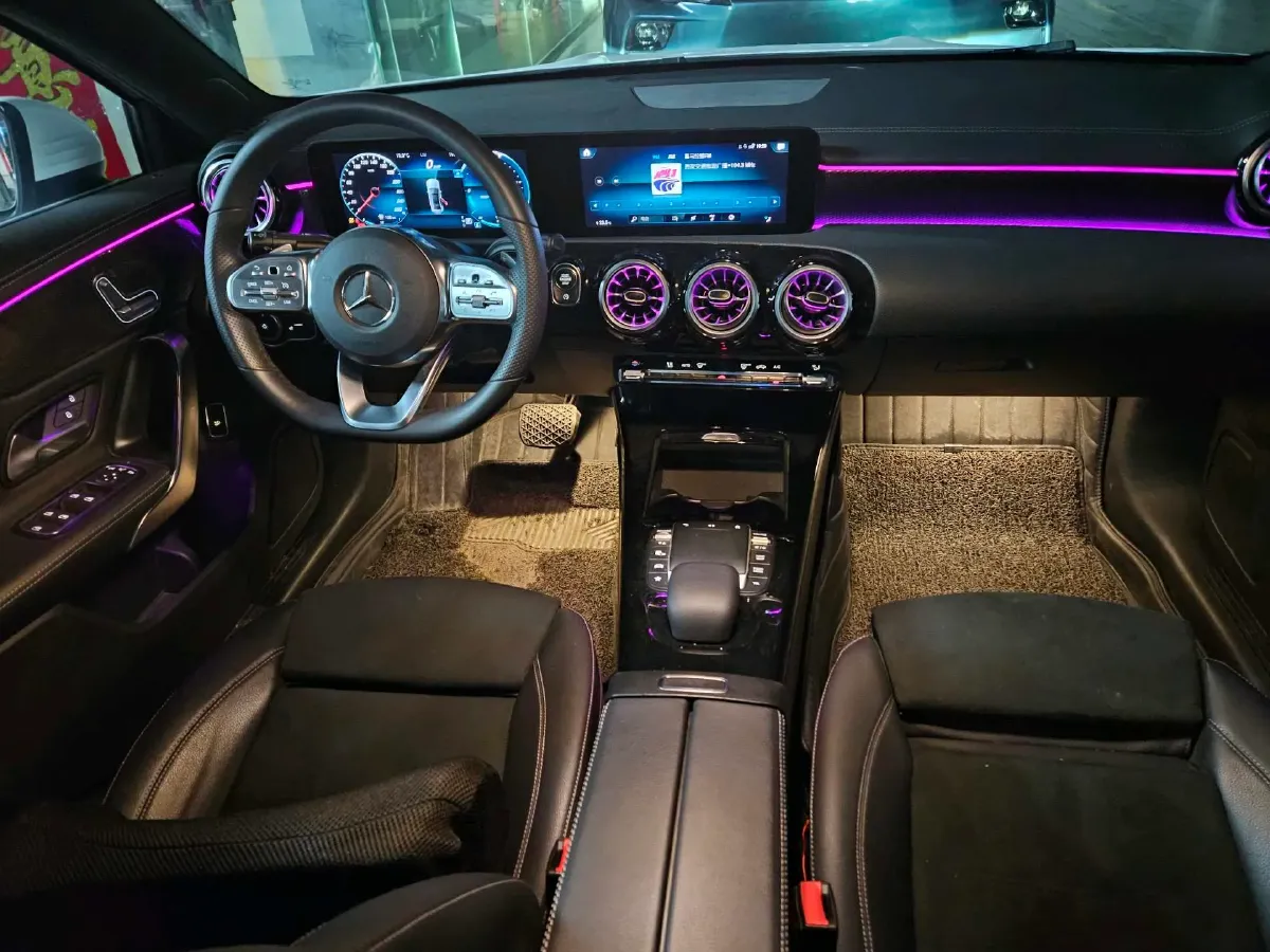 2021 Mercedes-Benz A Class 1.3T 163HP L4 7DCT,autocango,china used car exporter,china ev exporter,chinese used car exporter,chinese used ev exporter