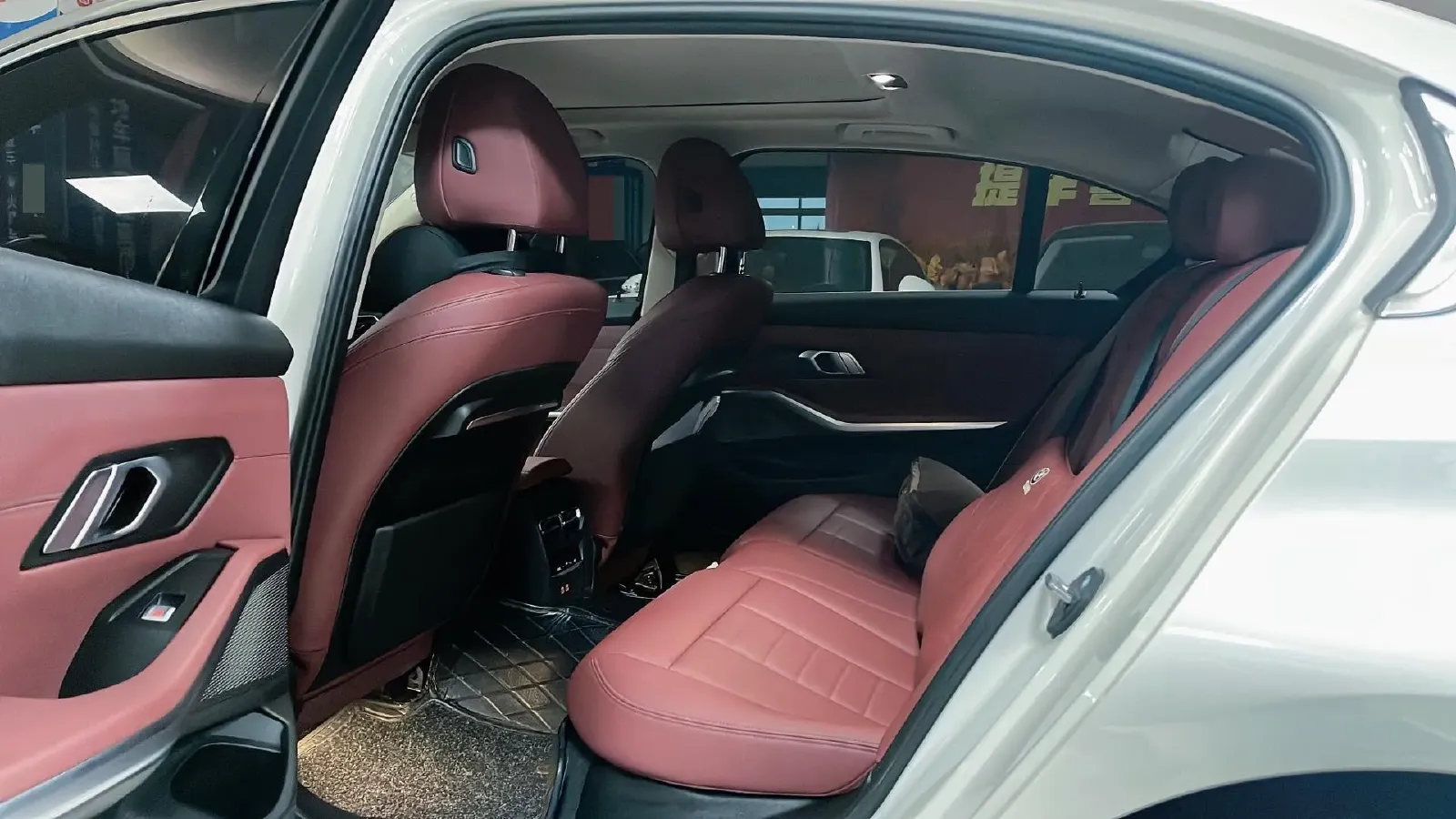 2021 BMW 3 Series 2.0T 156HP L4 8AT,autocango,china used car exporter,china ev exporter,chinese used car exporter,chinese used ev exporter