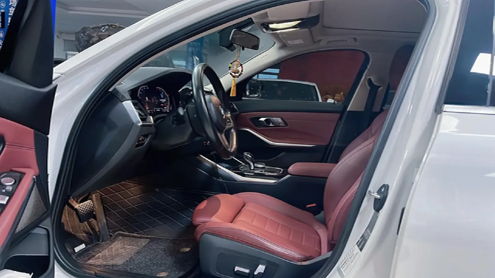 2021 BMW 3 Series 2.0T 156HP L4 8AT,autocango,china used car exporter,china ev exporter,chinese used car exporter,chinese used ev exporter