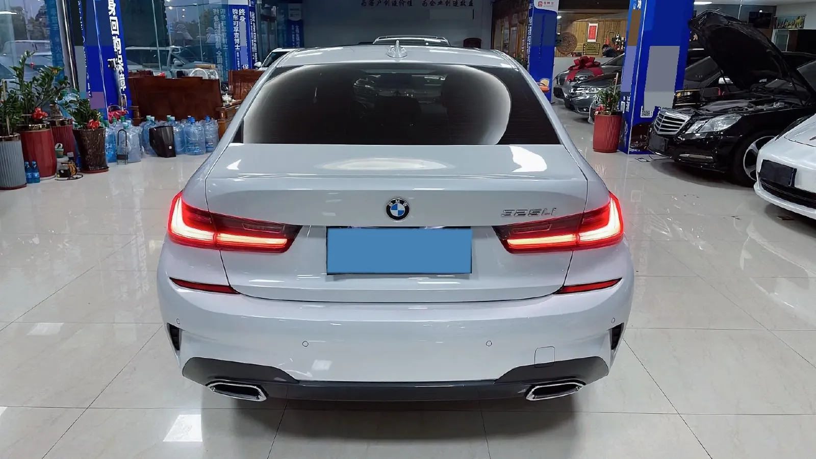 2021 BMW 3 Series 2.0T 156HP L4 8AT,autocango,china used car exporter,china ev exporter,chinese used car exporter,chinese used ev exporter