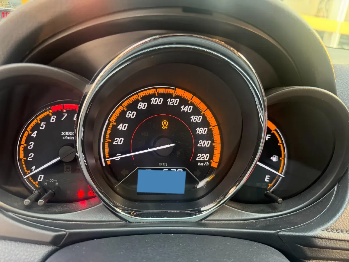 2022 Toyota Yaris L 1.5L 112HP L4 CVT,autocango,china used car exporter,china ev exporter,chinese used car exporter,chinese used ev exporter