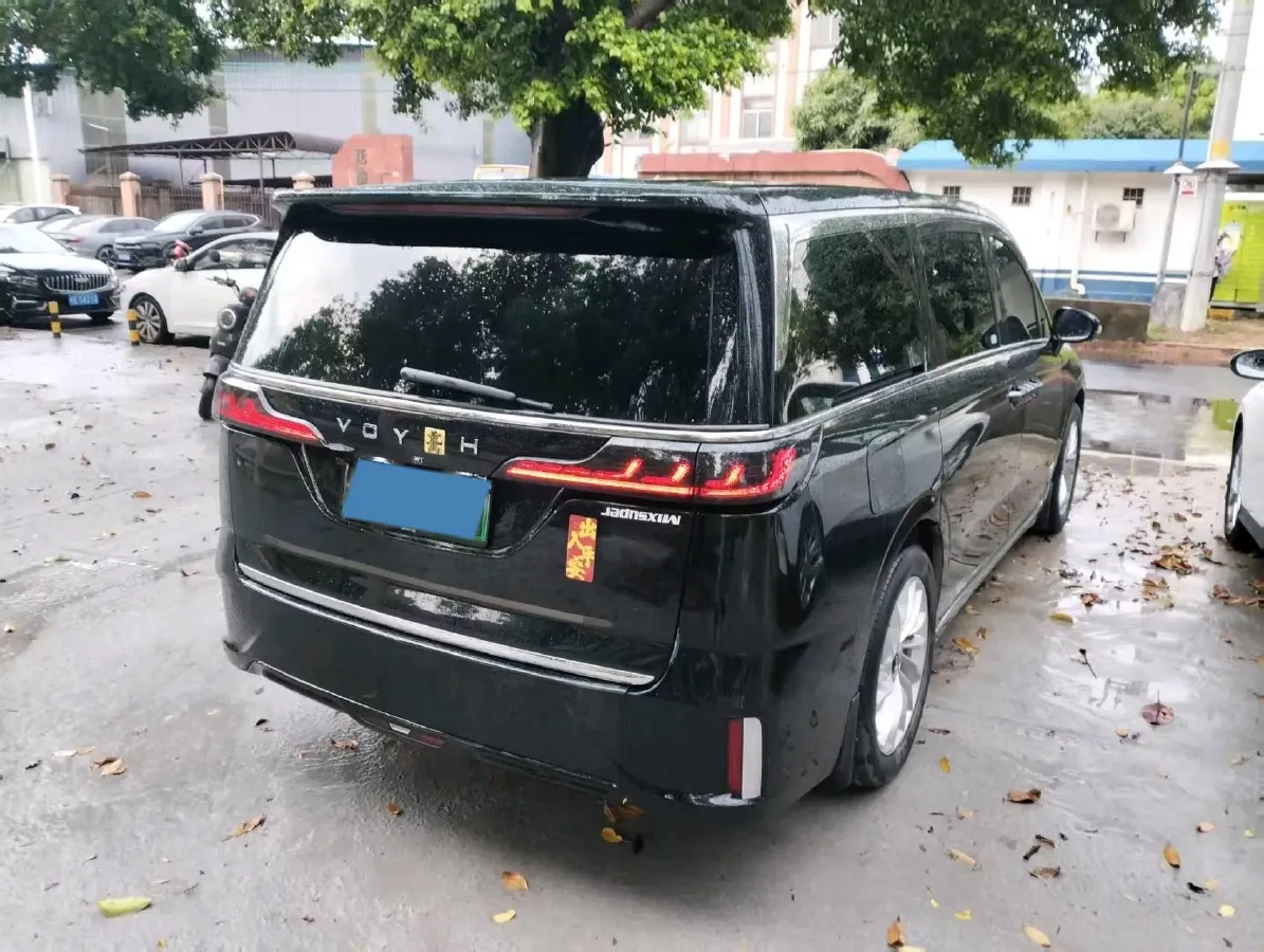 2022 Voyah Dream BEV 82KWH,autocango,china used car exporter,china ev exporter,chinese used car exporter,chinese used ev exporter