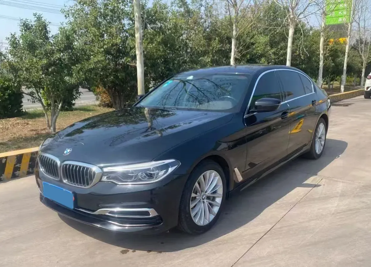 2020 BMW 5 Series 2.0T 252HP L4 8AT,autocango,china used car exporter,china ev exporter,chinese used car exporter,chinese used ev exporter