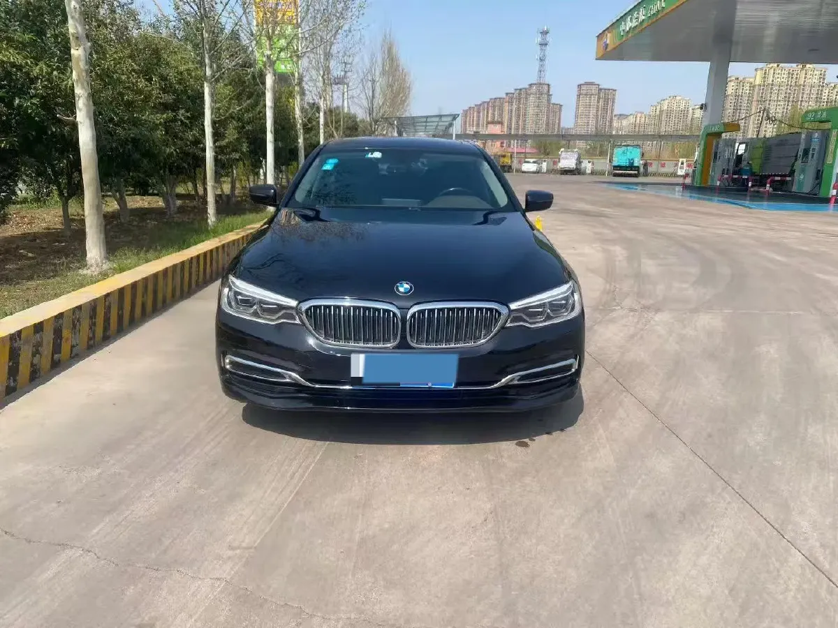2020 BMW 5 Series 2.0T 252HP L4 8AT,autocango,china used car exporter,china ev exporter,chinese used car exporter,chinese used ev exporter