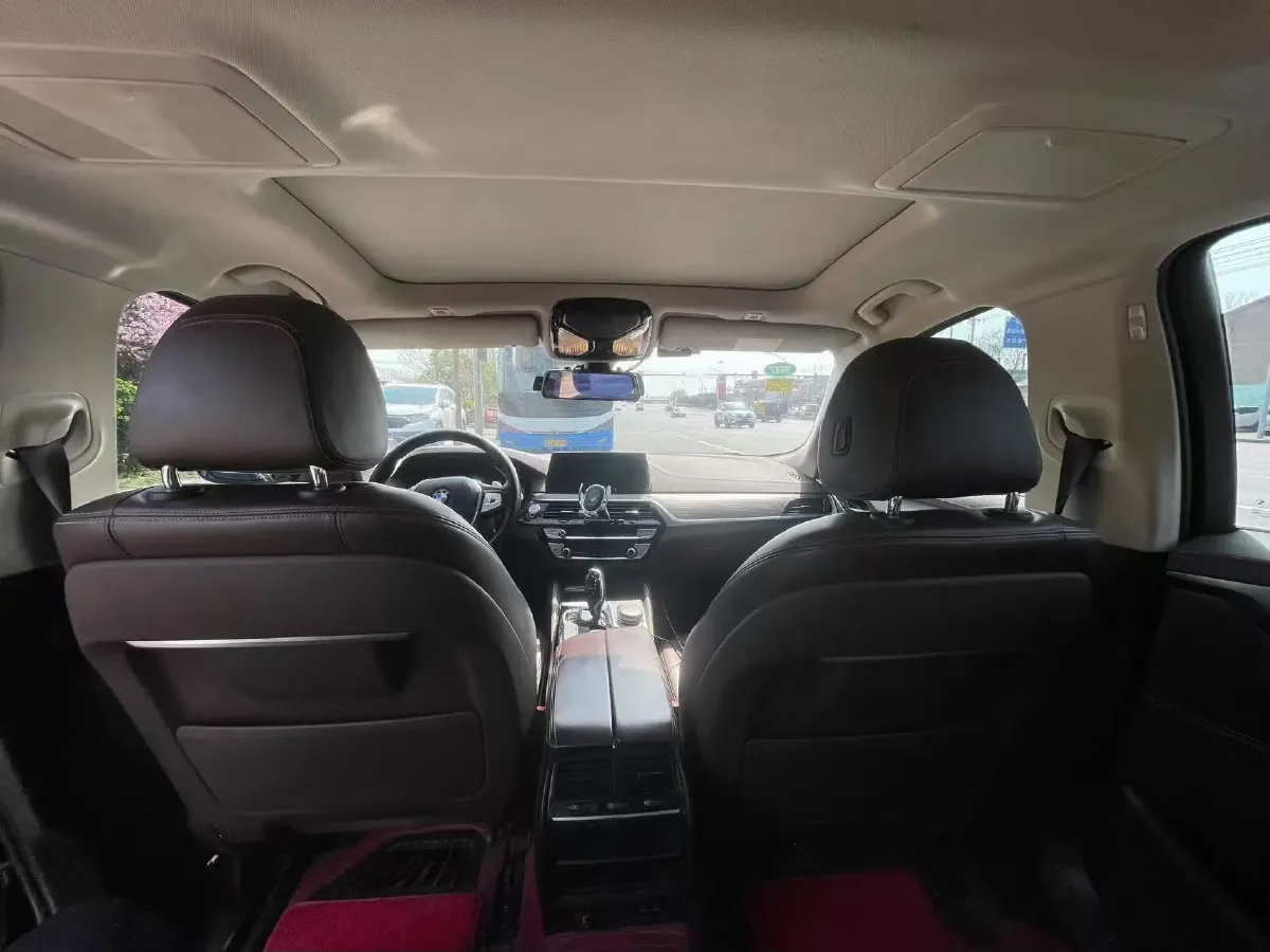 2020 BMW 5 Series 2.0T 252HP L4 8AT,autocango,china used car exporter,china ev exporter,chinese used car exporter,chinese used ev exporter