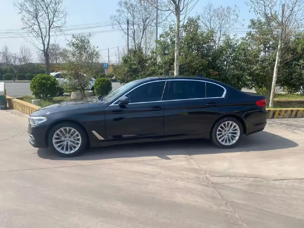 2020 BMW 5 Series 2.0T 252HP L4 8AT,autocango,china used car exporter,china ev exporter,chinese used car exporter,chinese used ev exporter
