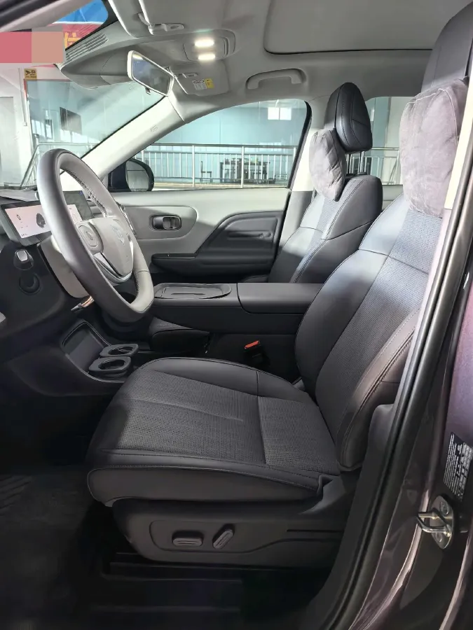 2025 Leapmotor B10 BEV 67.1KWH,autocango,china used car exporter,china ev exporter,chinese used car exporter,chinese used ev exporter