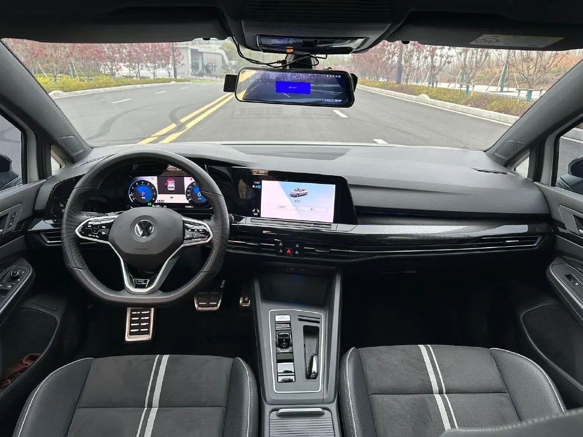 2023 Volkswagen Golf 1.4T 150HP L4 7DCT,autocango,china used car exporter,china ev exporter,chinese used car exporter,chinese used ev exporter