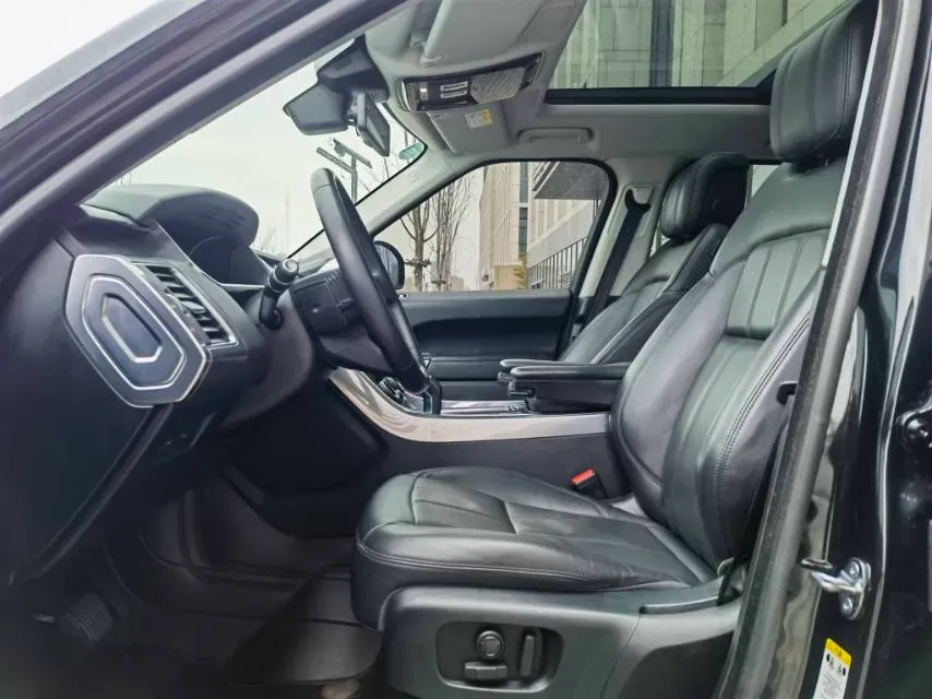 2020 Land Rover Range Rover Sport 3.0T 360HP L6 8AT,autocango,china used car exporter,china ev exporter,chinese used car exporter,chinese used ev exporter