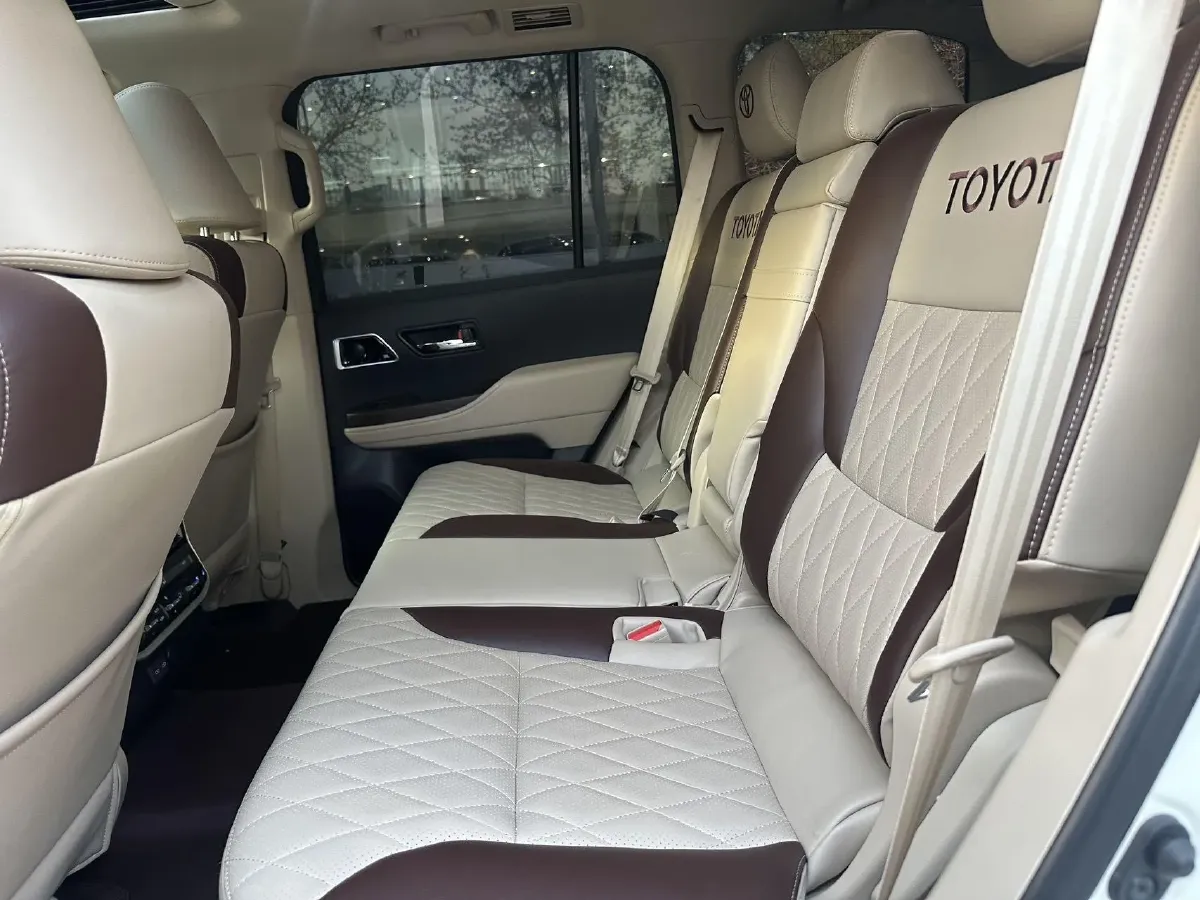 2021 Chevrolet Trax 1.0T 125HP L3 6AT,autocango,china used car exporter,china ev exporter,chinese used car exporter,chinese used ev exporter