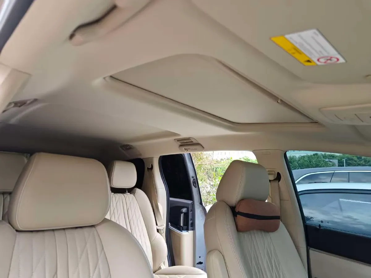 2023 Buick GL8 2.0T 237HP L4 9AT,autocango,china used car exporter,china ev exporter,chinese used car exporter,chinese used ev exporter