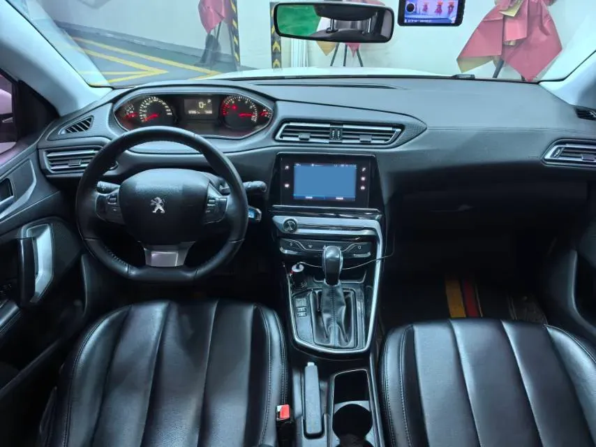 2016 Peugeot 308 1.6L 117HP L4 6AT,autocango,china used car exporter,china ev exporter,chinese used car exporter,chinese used ev exporter