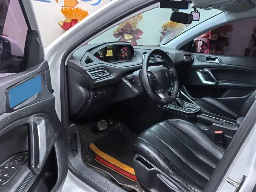 2016 Peugeot 308 1.6L 117HP L4 6AT,autocango,china used car exporter,china ev exporter,chinese used car exporter,chinese used ev exporter