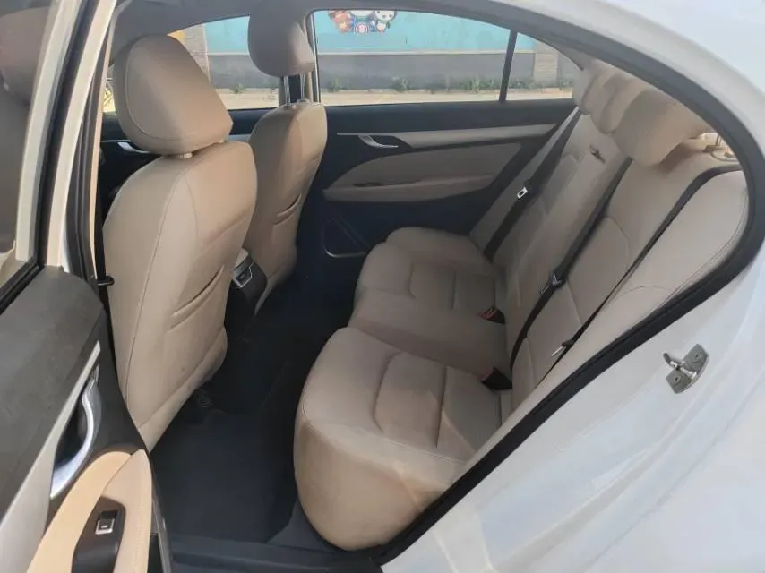 2019 Geely Emgrand 1.5L 109HP L4 5MT,autocango,china used car exporter,china ev exporter,chinese used car exporter,chinese used ev exporter