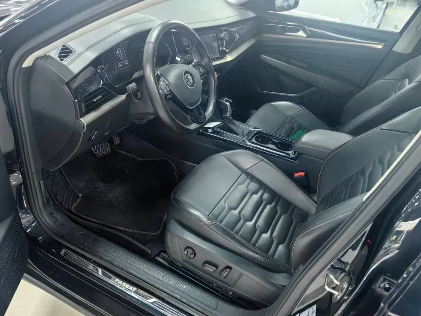 2019 Skoda Kodiak 2.0T 186HP L4 7DCT,autocango,china used car exporter,china ev exporter,chinese used car exporter,chinese used ev exporter