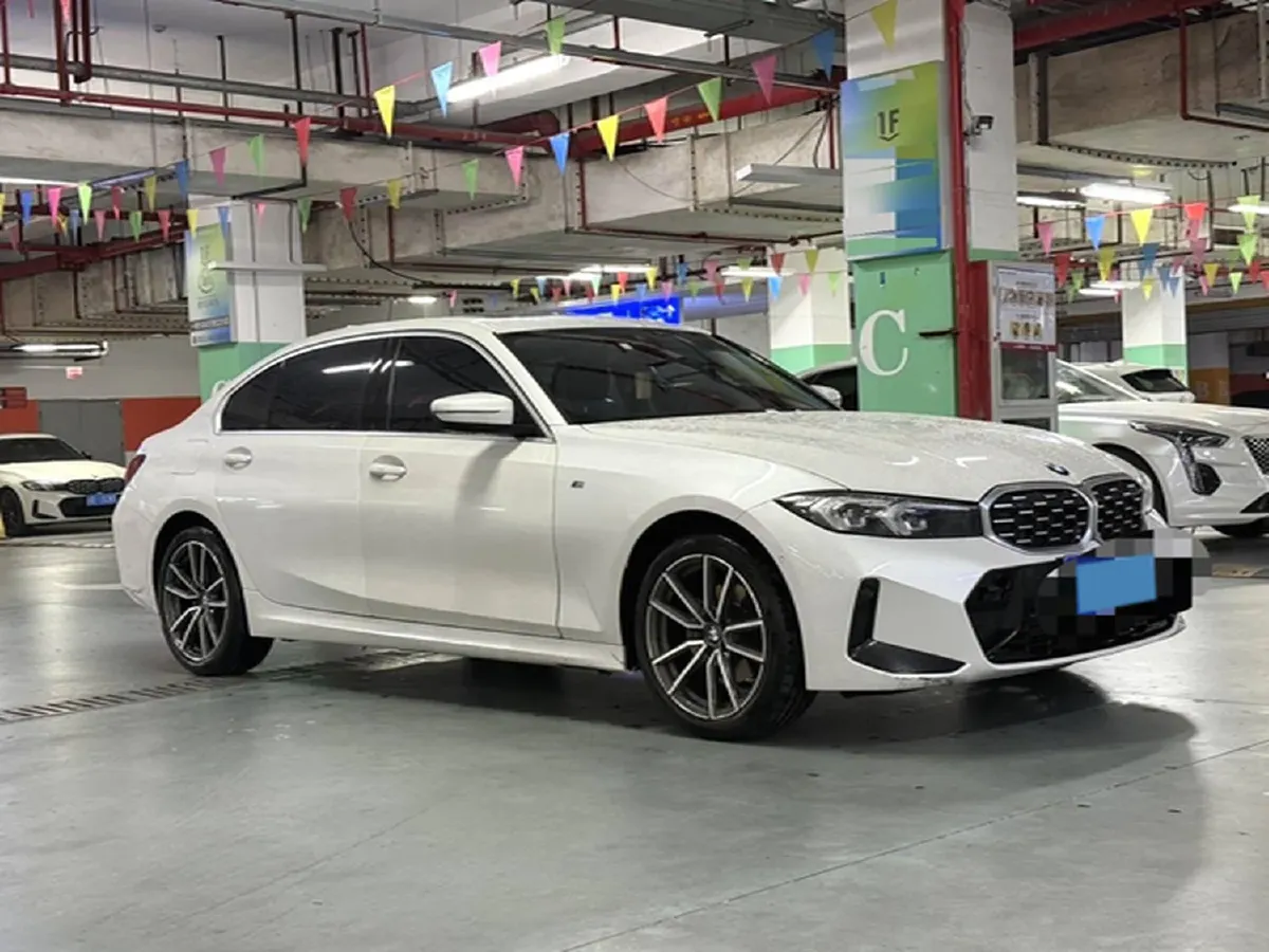 2023 BMW 3 Series 2.0T 156HP L4 8AT,autocango,china used car exporter,china ev exporter,chinese used car exporter,chinese used ev exporter