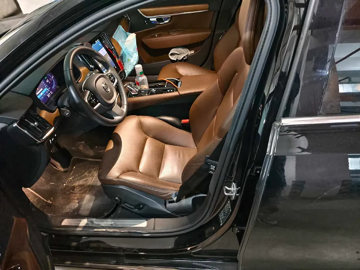 2022 Volvo S90 PHEV 2.0T 303HP L4 8AT PHEV 11.6KWH,autocango,china used car exporter,china ev exporter,chinese used car exporter,chinese used ev exporter