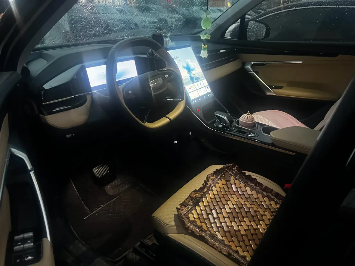 2023 Geely StarRay 1.5T 181HP L4 7DCT,autocango,china used car exporter,china ev exporter,chinese used car exporter,chinese used ev exporter