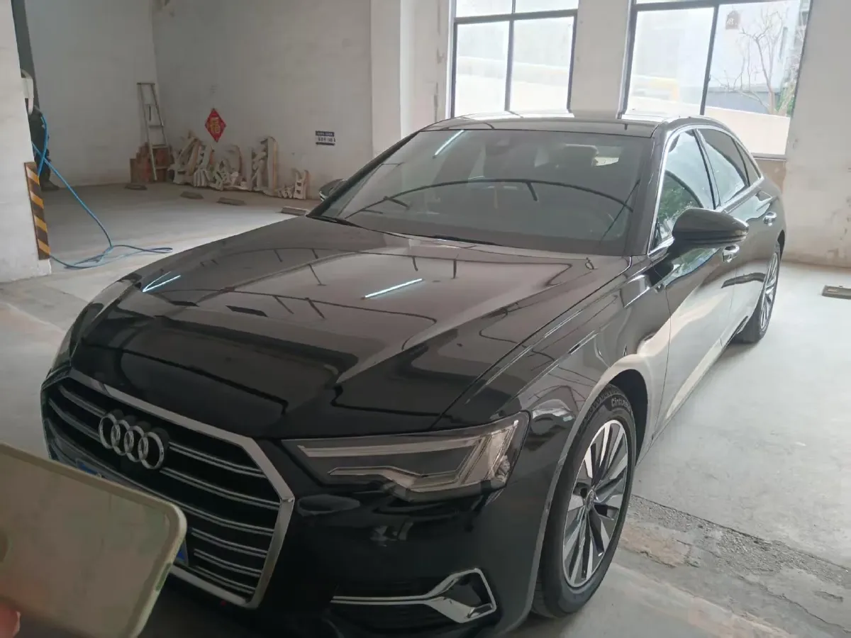 2023 Audi A6L 2.0T 245HP L4 7DCT,autocango,china used car exporter,china ev exporter,chinese used car exporter,chinese used ev exporter