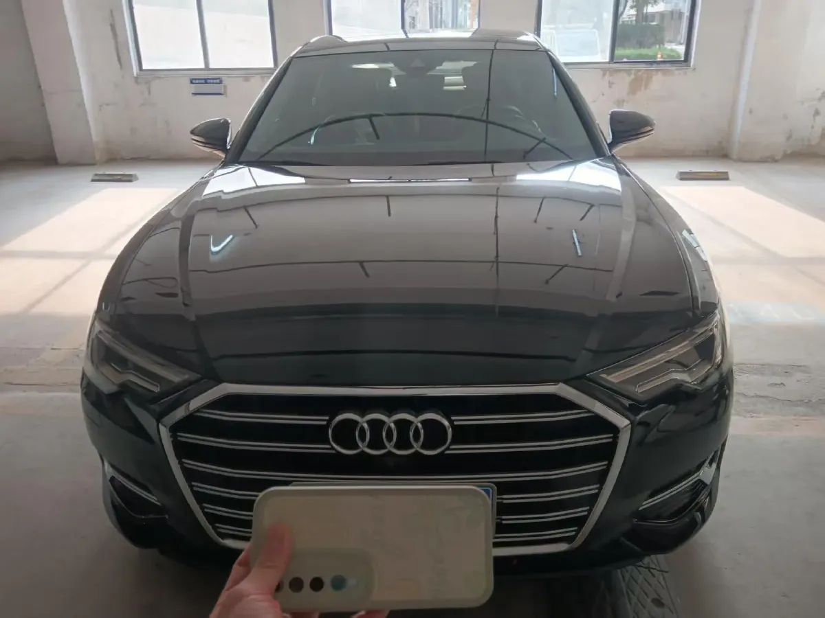 2023 Audi A6L 2.0T 245HP L4 7DCT,autocango,china used car exporter,china ev exporter,chinese used car exporter,chinese used ev exporter