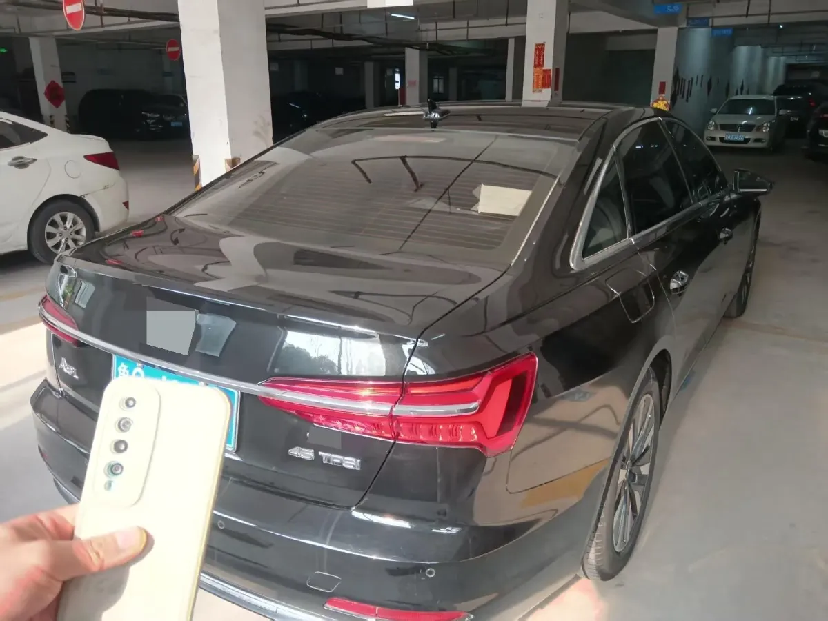 2023 Audi A6L 2.0T 245HP L4 7DCT,autocango,china used car exporter,china ev exporter,chinese used car exporter,chinese used ev exporter