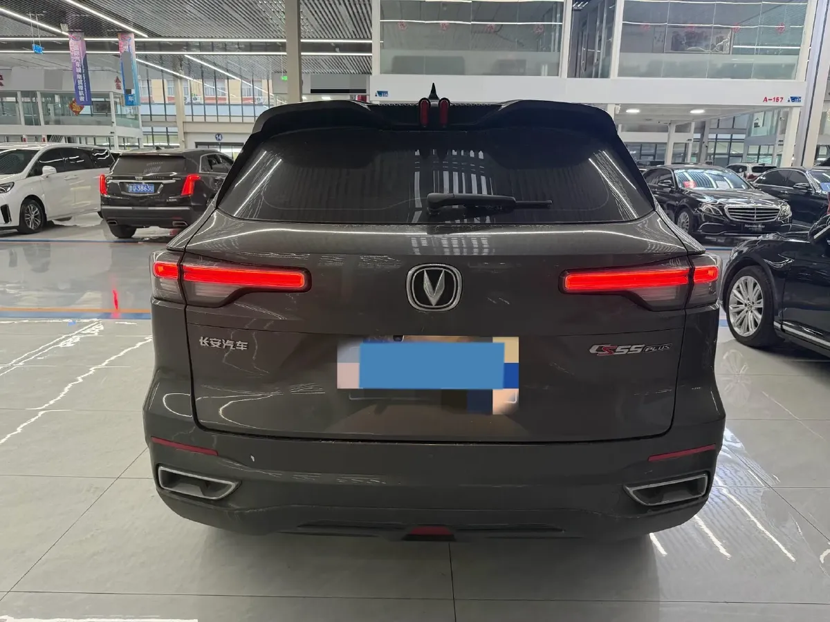 2022 ChangAn Oshan X7 Plus 1.5T 188HP L4 7DCT,autocango,china used car exporter,china ev exporter,chinese used car exporter,chinese used ev exporter