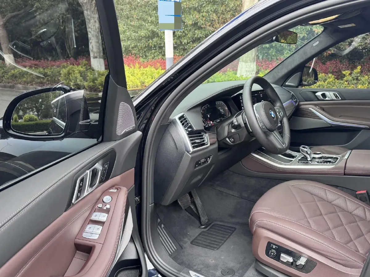 2022 BMW X5 3.0T 333HP L6 8AT,autocango,china used car exporter,china ev exporter,chinese used car exporter,chinese used ev exporter