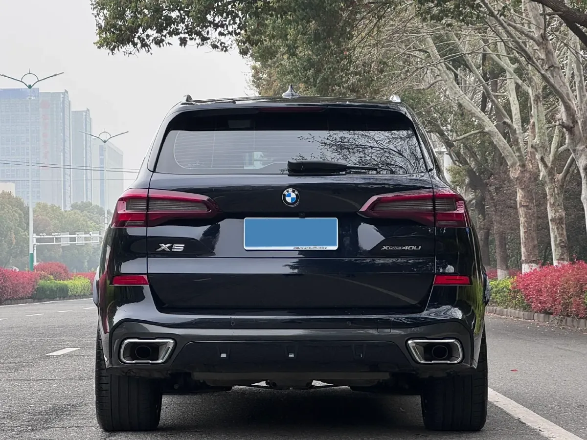 2022 BMW X5 3.0T 333HP L6 8AT,autocango,china used car exporter,china ev exporter,chinese used car exporter,chinese used ev exporter