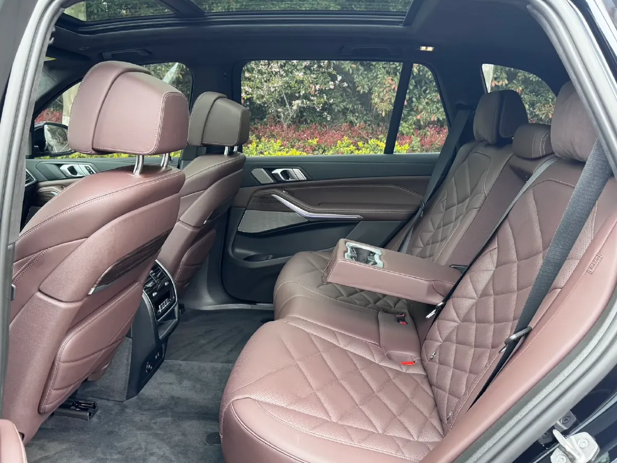 2022 BMW X5 3.0T 333HP L6 8AT,autocango,china used car exporter,china ev exporter,chinese used car exporter,chinese used ev exporter