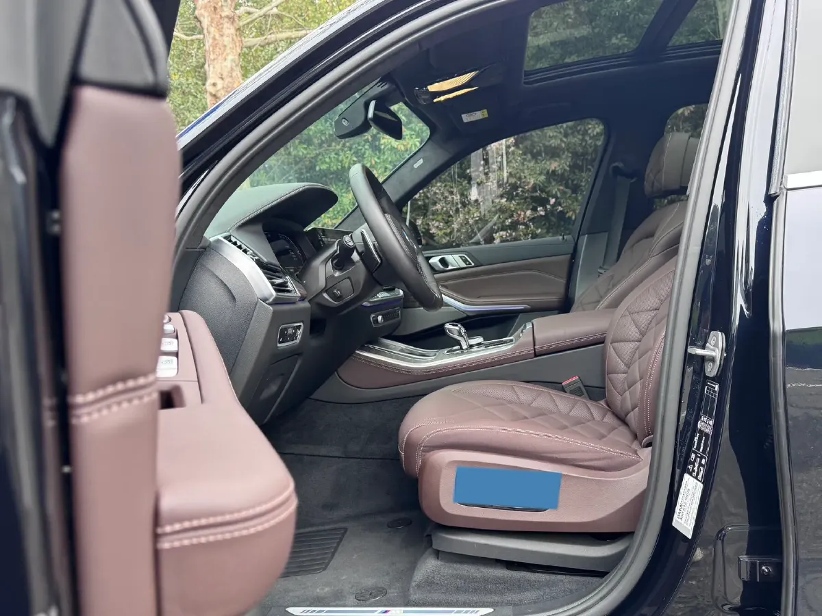 2022 BMW X5 3.0T 333HP L6 8AT,autocango,china used car exporter,china ev exporter,chinese used car exporter,chinese used ev exporter