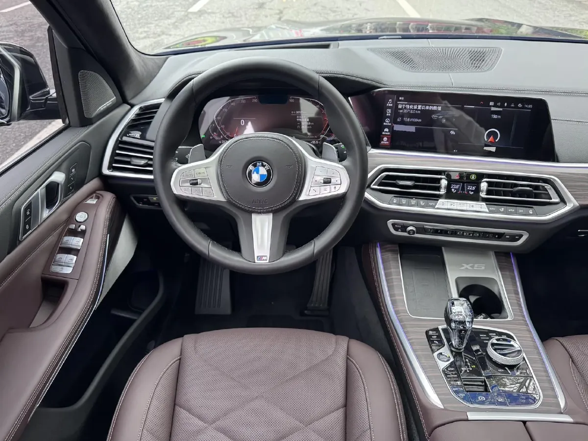 2022 BMW X5 3.0T 333HP L6 8AT,autocango,china used car exporter,china ev exporter,chinese used car exporter,chinese used ev exporter