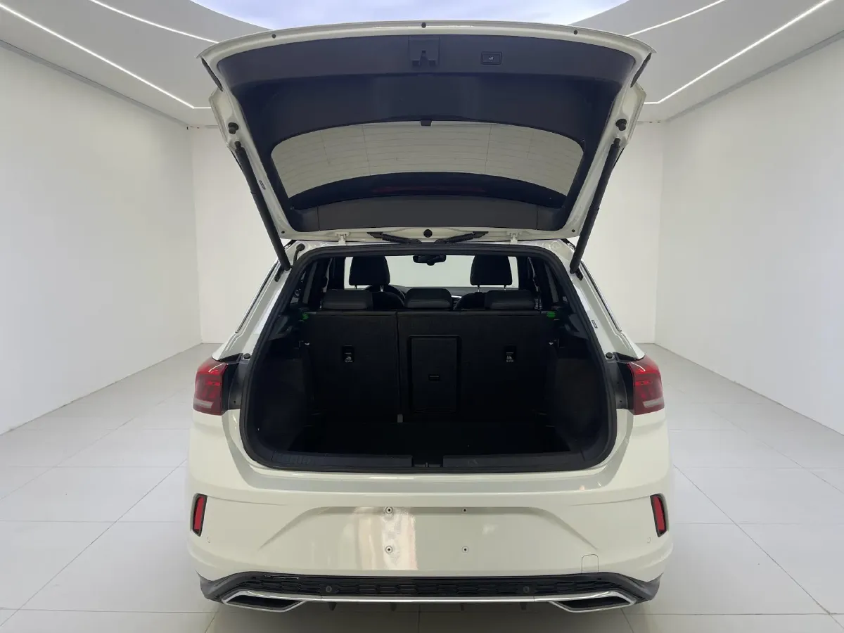 2022 Volkswagen T-Roc 1.4T 150HP L4 7DCT,autocango,china used car exporter,china ev exporter,chinese used car exporter,chinese used ev exporter