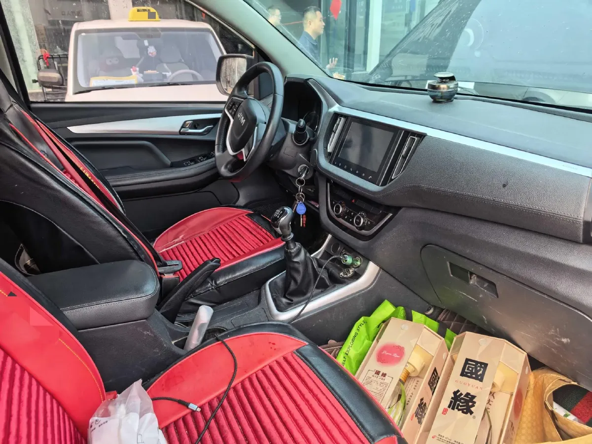 2019 Isuzu RE-MAX Jim 2.0T 204HP L4 5MT,autocango,china used car exporter,china ev exporter,chinese used car exporter,chinese used ev exporter