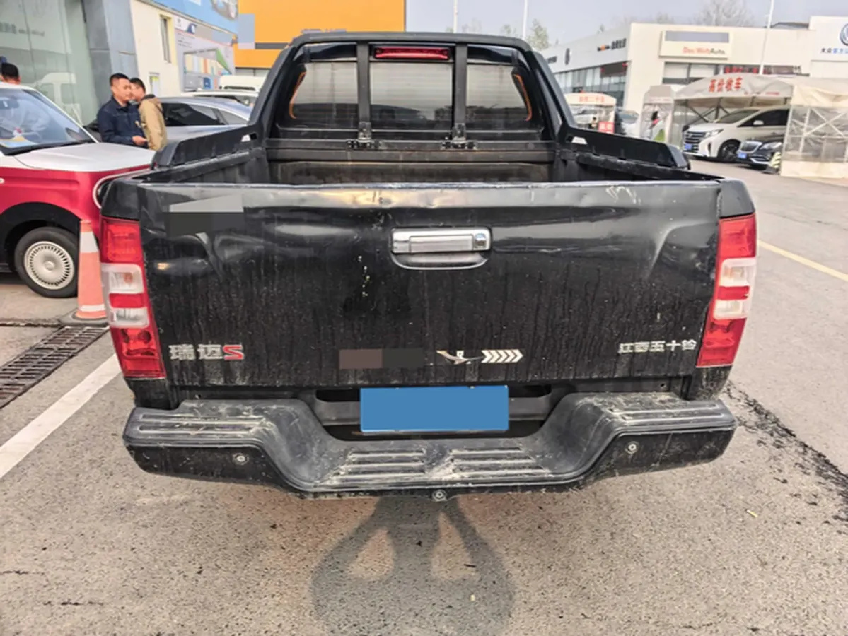 2019 Isuzu RE-MAX Jim 2.0T 204HP L4 5MT,autocango,china used car exporter,china ev exporter,chinese used car exporter,chinese used ev exporter
