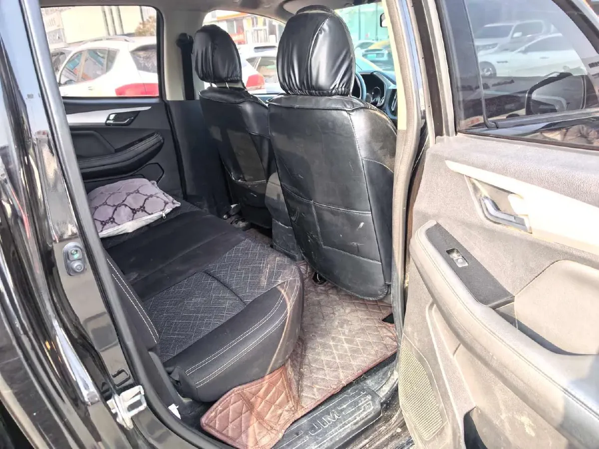 2019 Isuzu RE-MAX Jim 2.0T 204HP L4 5MT,autocango,china used car exporter,china ev exporter,chinese used car exporter,chinese used ev exporter