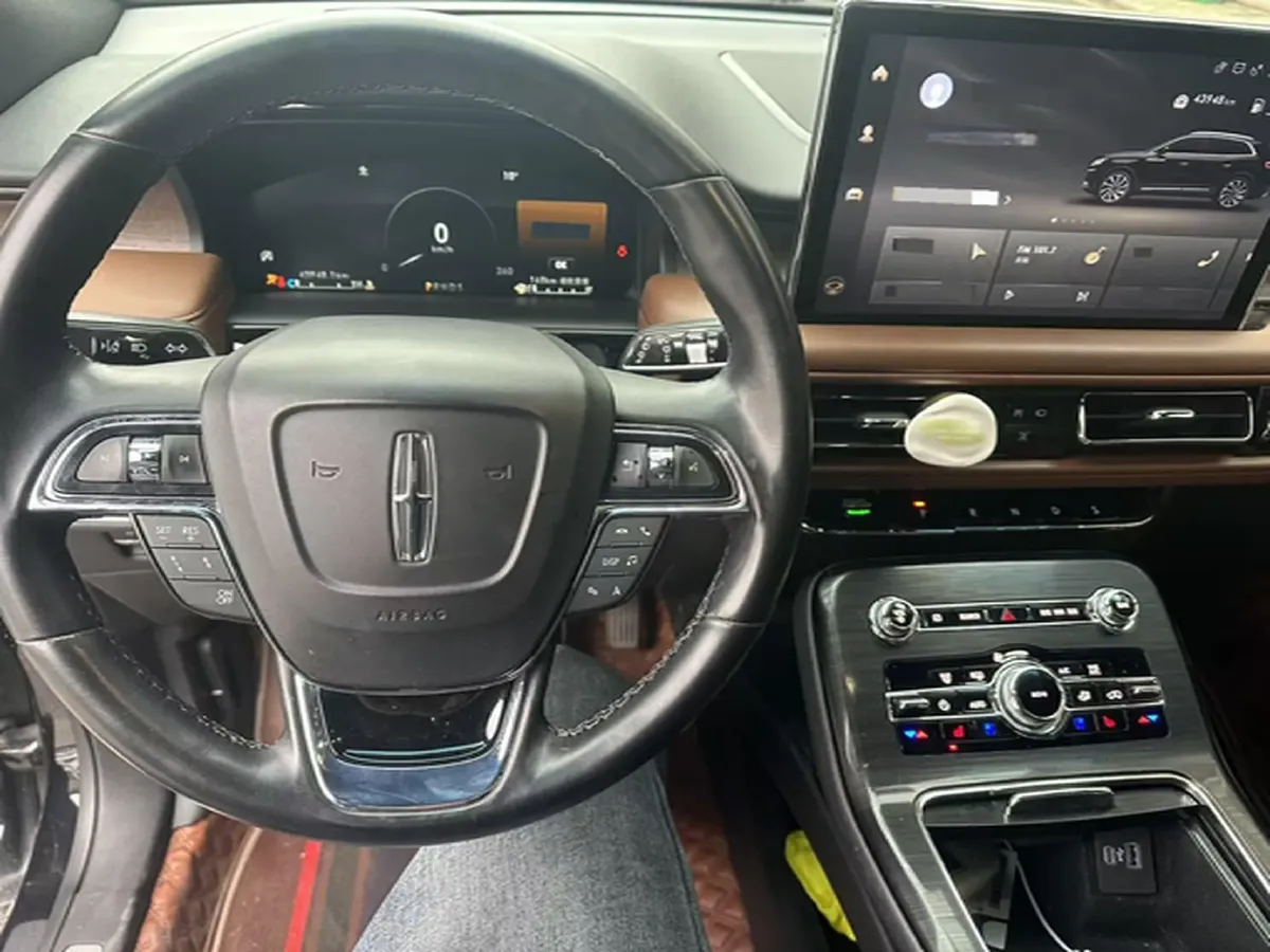 2021 Lincoln Nautilus 2.0T 245HP L4 8AT,autocango,china used car exporter,china ev exporter,chinese used car exporter,chinese used ev exporter