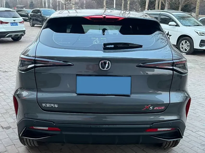 2026 ChangAn X5 PLUS 1.5T 192HP L4 7DCT,autocango,china used car exporter,china ev exporter,chinese used car exporter,chinese used ev exporter