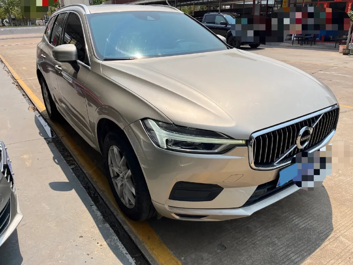 2018 Volvo XC60 2.0T 254HP L4 8AT,autocango,china used car exporter,china ev exporter,chinese used car exporter,chinese used ev exporter