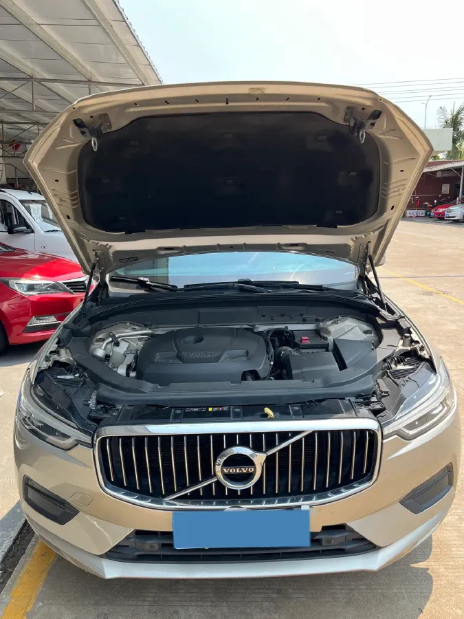 2018 Volvo XC60 2.0T 254HP L4 8AT,autocango,china used car exporter,china ev exporter,chinese used car exporter,chinese used ev exporter