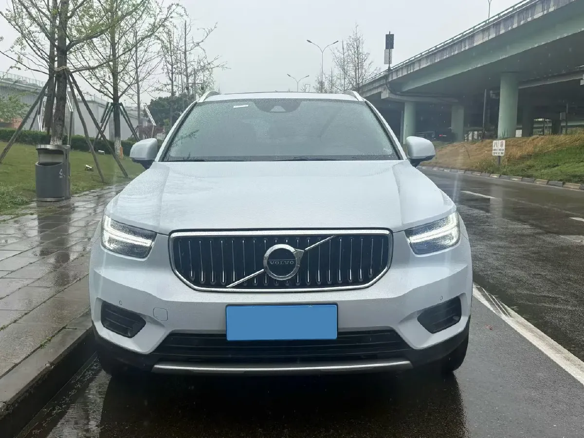 2020 Volvo XC40 1.5T 163HP L3 8AT,autocango,china used car exporter,china ev exporter,chinese used car exporter,chinese used ev exporter