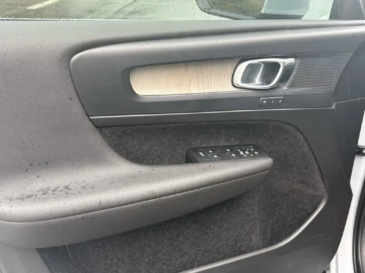 2020 Volvo XC40 1.5T 163HP L3 8AT,autocango,china used car exporter,china ev exporter,chinese used car exporter,chinese used ev exporter