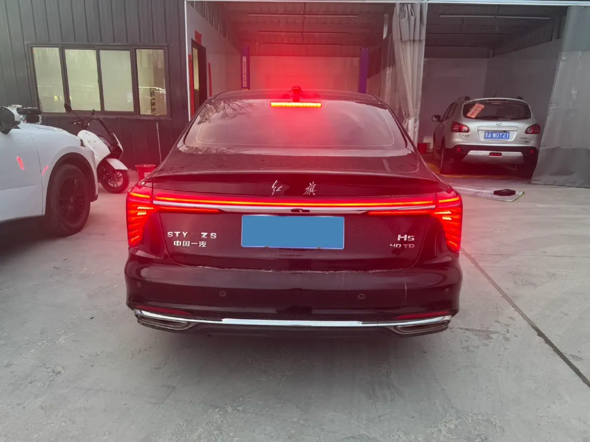 2024 HongQi H5 2.0T 224HP L4 8AT,autocango,china used car exporter,china ev exporter,chinese used car exporter,chinese used ev exporter