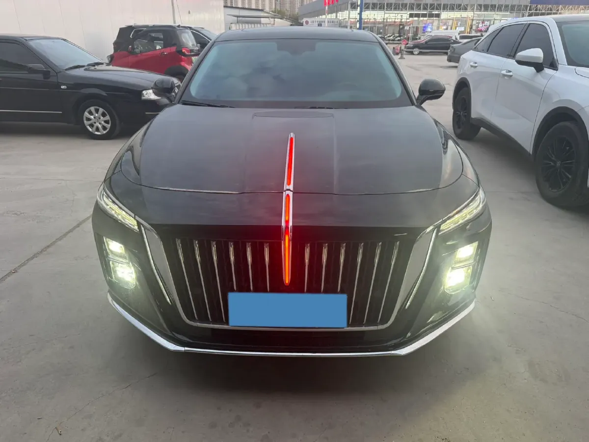 2024 HongQi H5 2.0T 224HP L4 8AT,autocango,china used car exporter,china ev exporter,chinese used car exporter,chinese used ev exporter