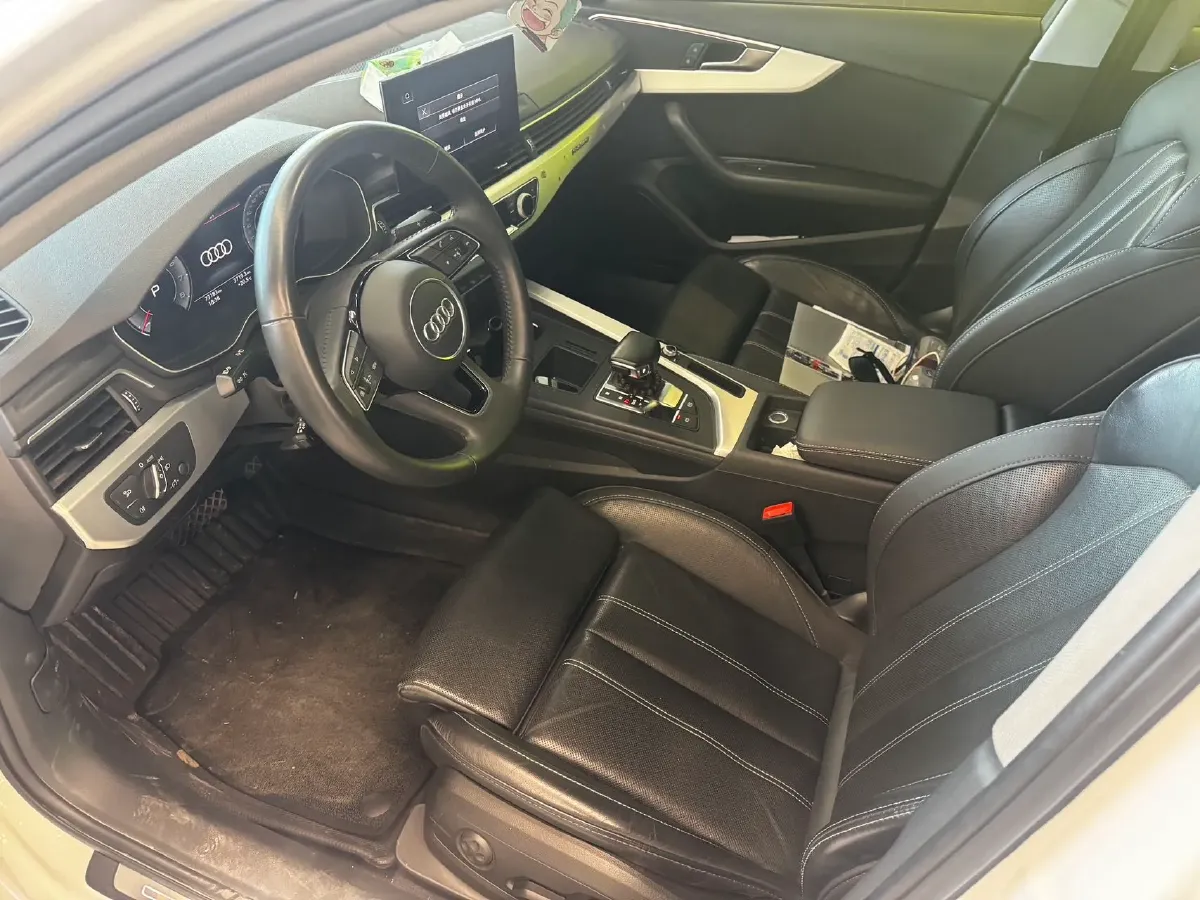 2020 Audi A4L 2.0T 190HP L4 7DCT,autocango,china used car exporter,china ev exporter,chinese used car exporter,chinese used ev exporter