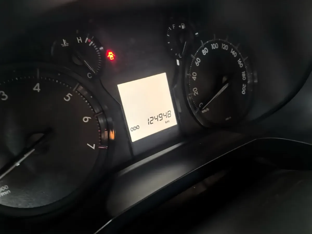 2019 Land Rover Range Rover Velar 2.0T 300HP L4 8AT,autocango,china used car exporter,china ev exporter,chinese used car exporter,chinese used ev exporter